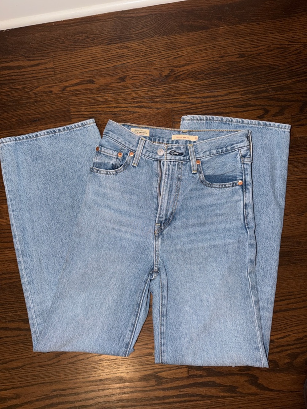 Levi Ribcage Wide Leg - Picture 3 of 4